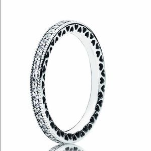 Hearts of pandora ring size 5